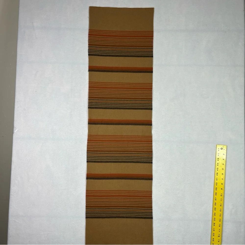 Vintage 100% wool strip scraf